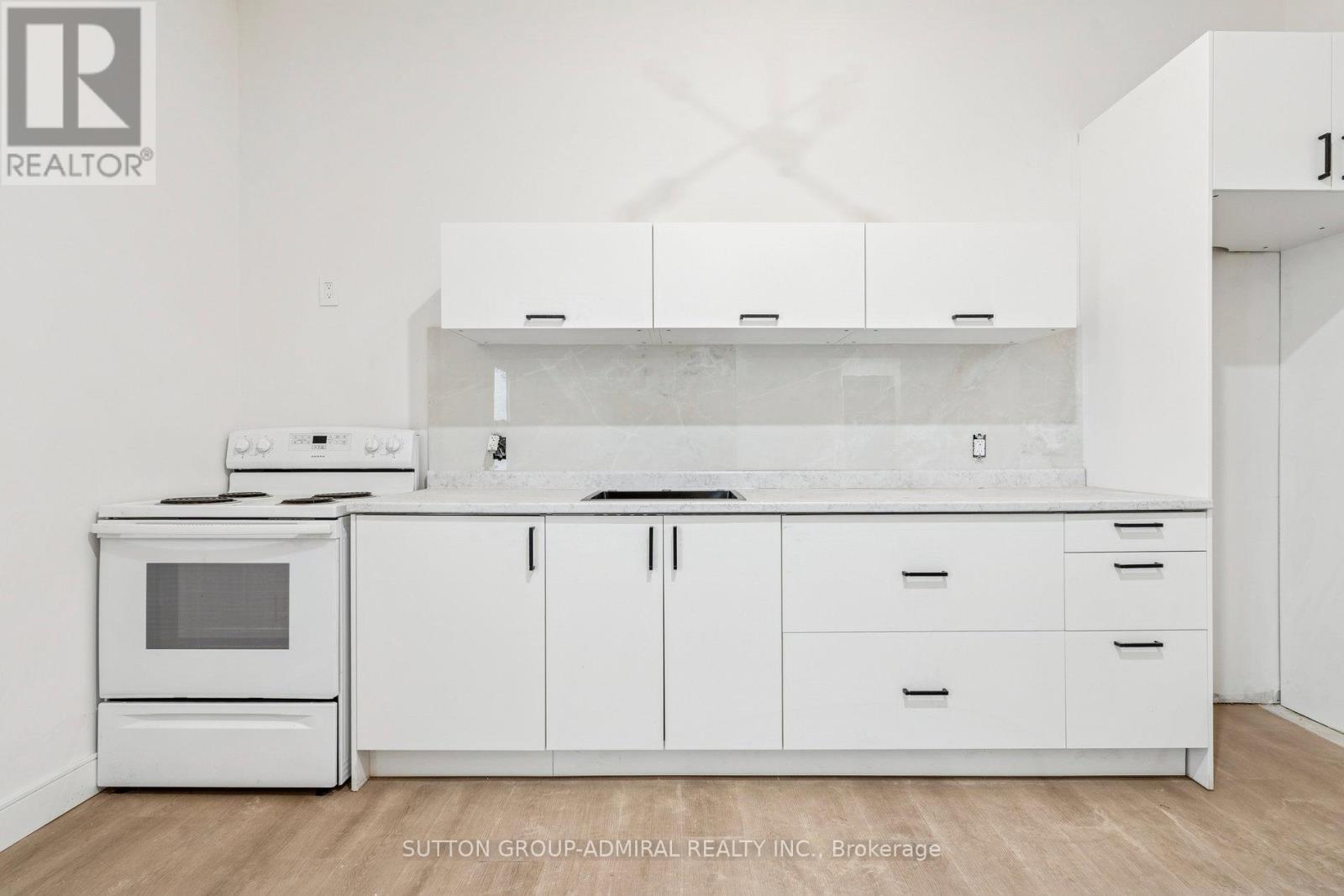 78 Burncrest Drive, Toronto, ON - Indoor Photo Showing Kitchen