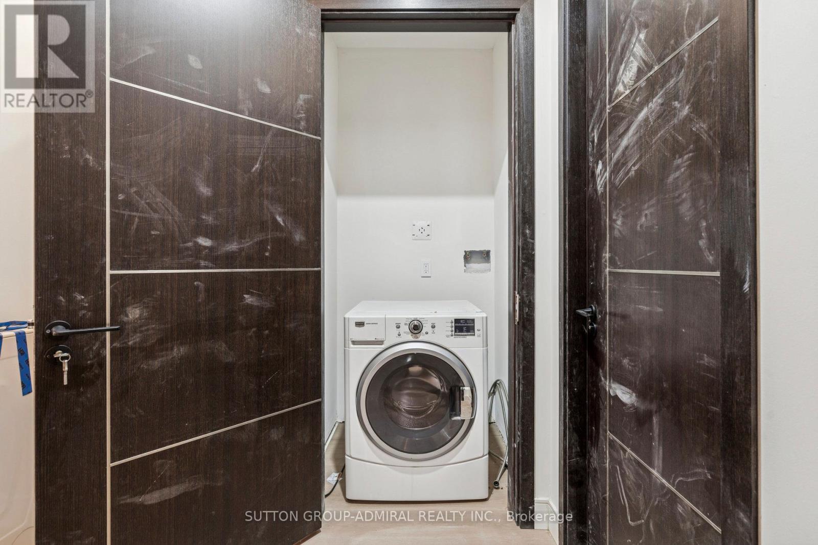 78 Burncrest Drive, Toronto, ON - Indoor Photo Showing Laundry Room