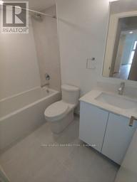602 - 101 Roehampton Avenue, Toronto, ON - Indoor Photo Showing Bathroom