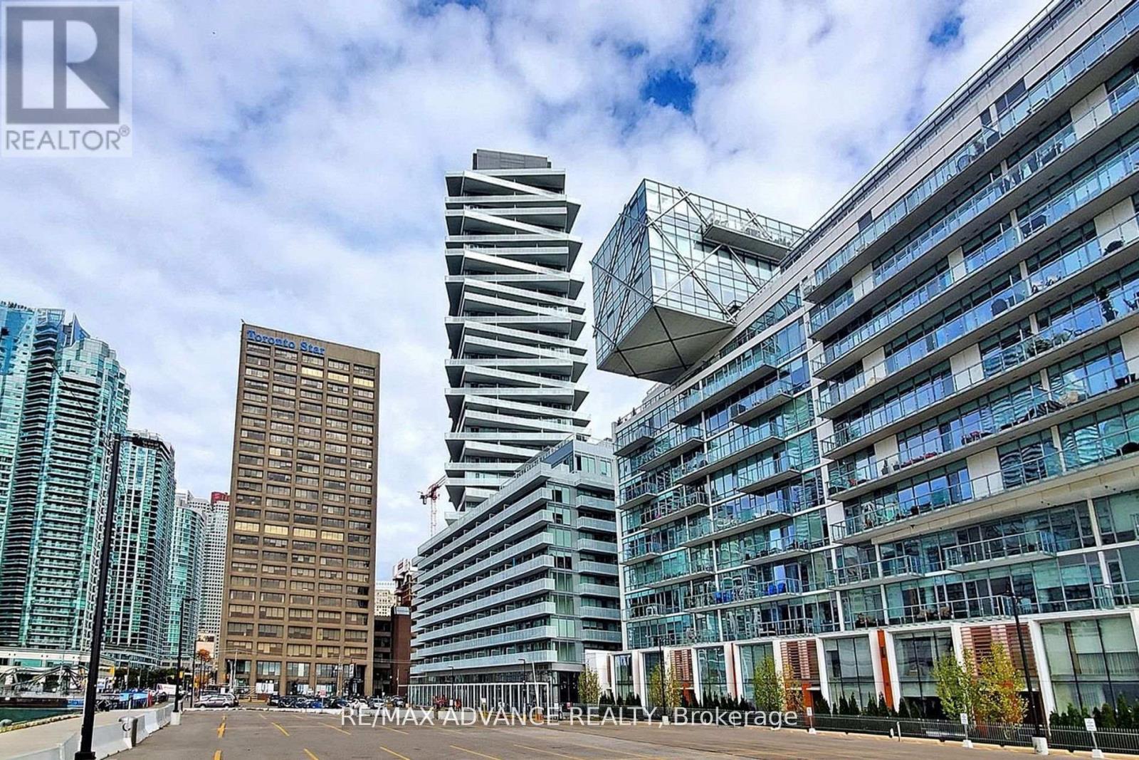 2508 - 15 Queens Quay E, Toronto, ON - Outdoor With Balcony With Facade