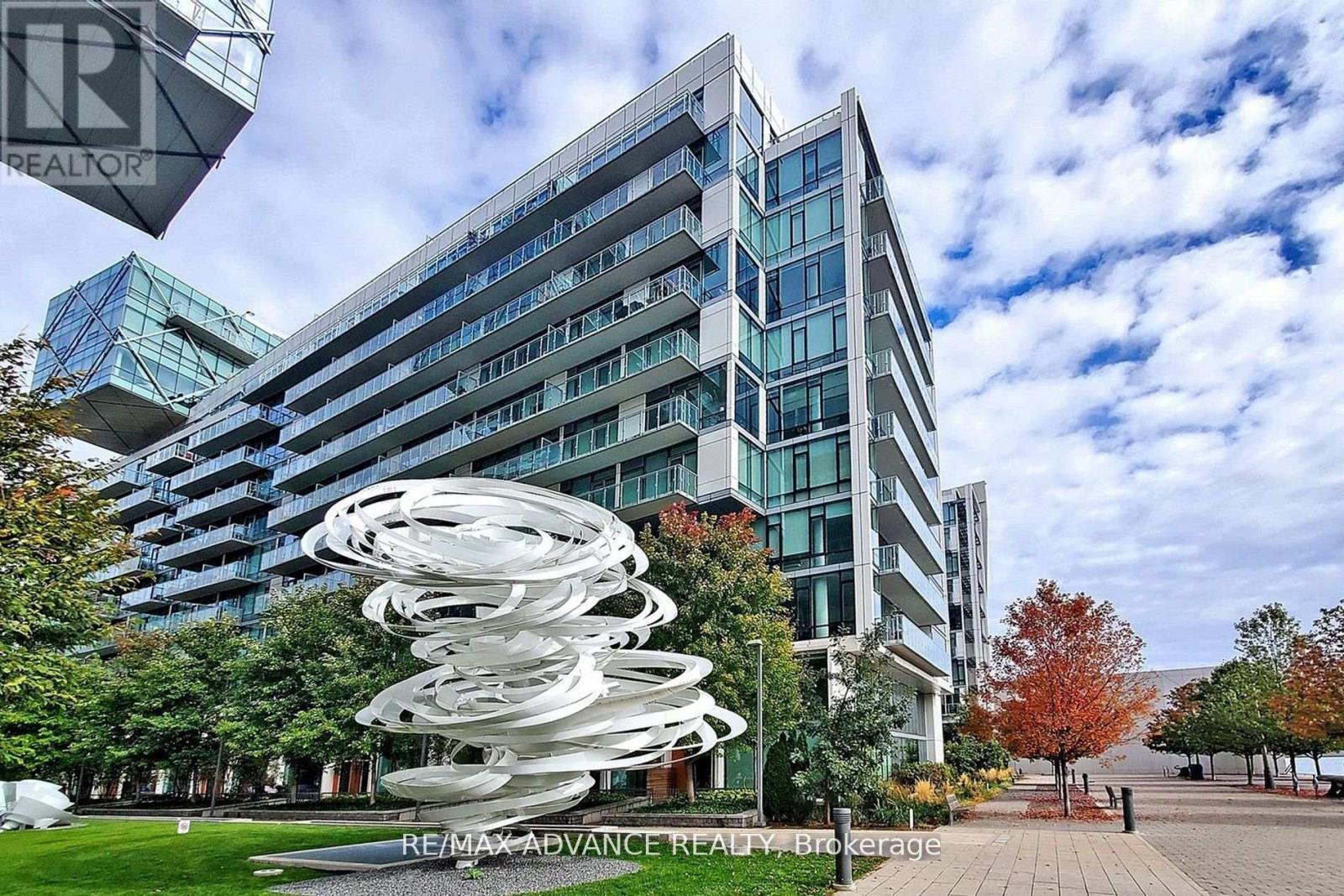 2508 - 15 Queens Quay E, Toronto, ON - Outdoor With Balcony