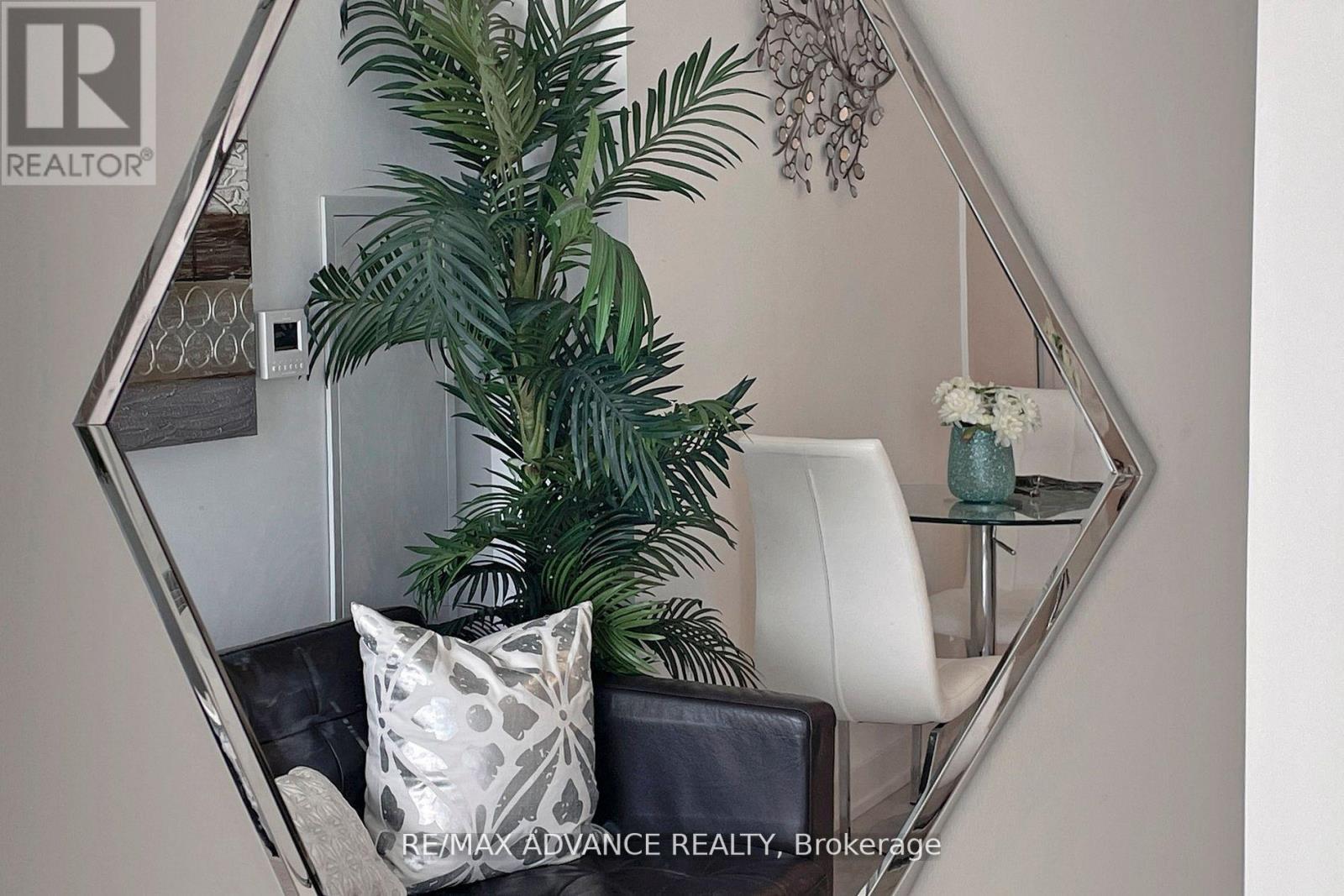 2508 - 15 Queens Quay E, Toronto, ON - Indoor Photo Showing Other Room