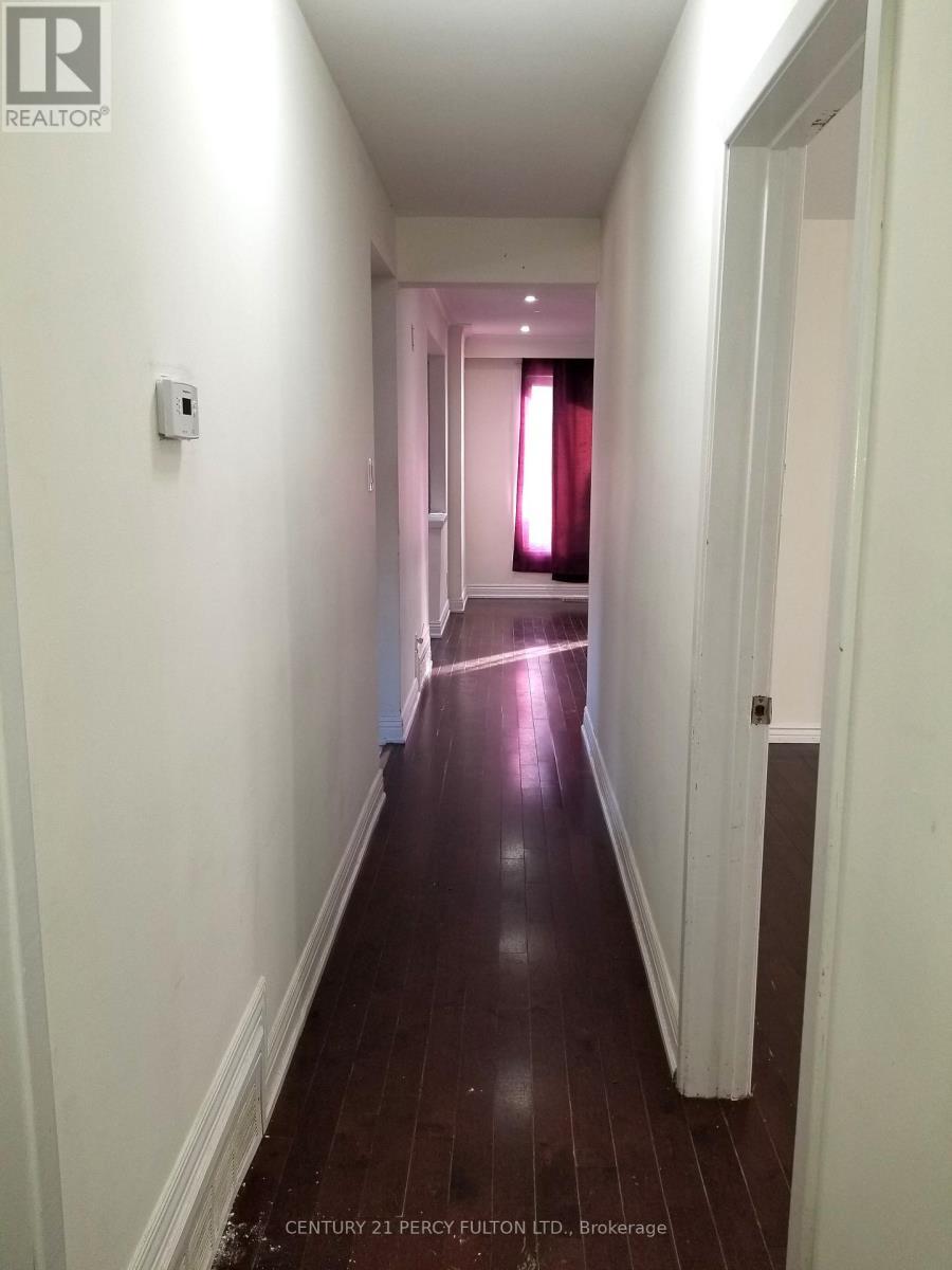 Main Floor - 182 Confederation Drive, Toronto, ON - Indoor Photo Showing Other Room