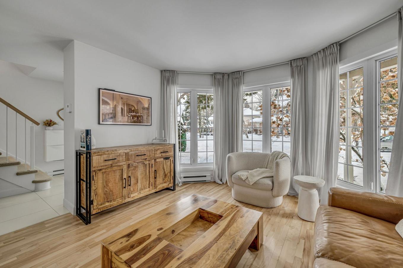 Living room - 1129 Rue Du Geyser, Québec (La Haute-Saint-Charles), QC - Indoor Photo Showing Living Room