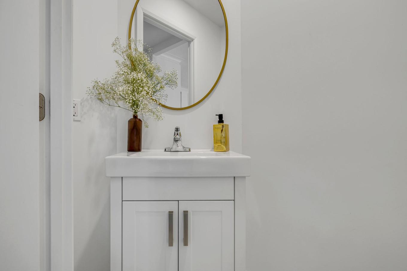 Powder room - 1129 Rue Du Geyser, Québec (La Haute-Saint-Charles), QC - Indoor Photo Showing Bathroom
