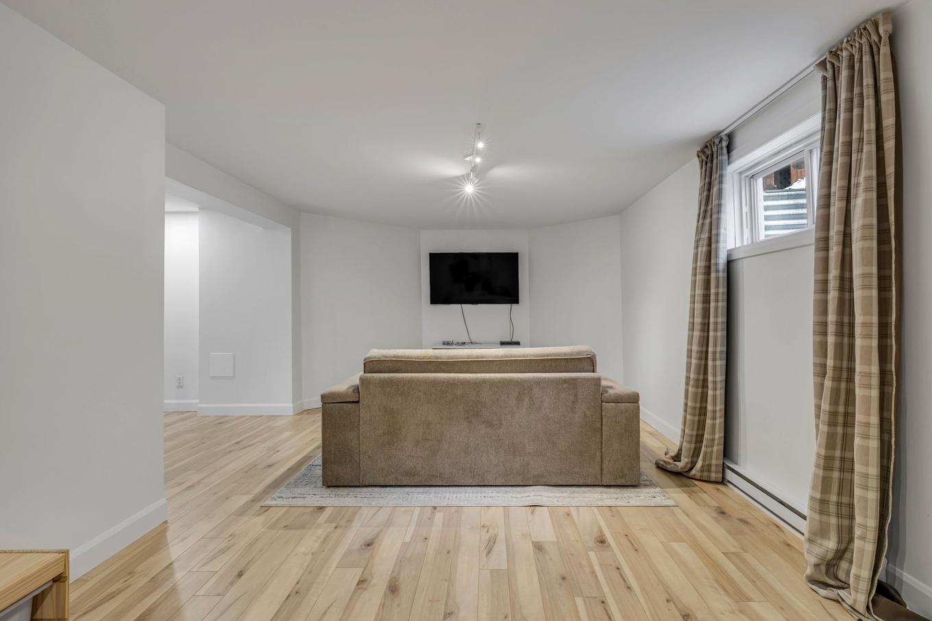 Family room - 1129 Rue Du Geyser, Québec (La Haute-Saint-Charles), QC - Indoor Photo Showing Other Room