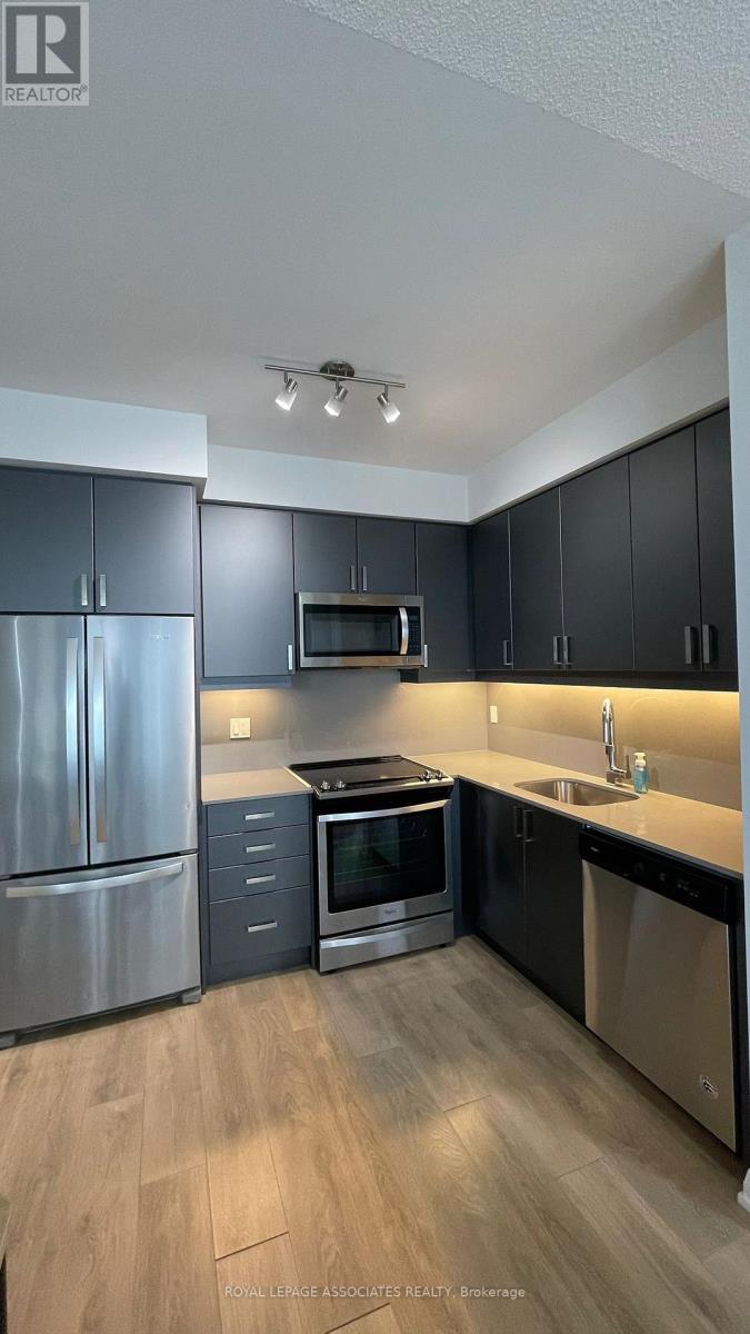 2410 - 7895 Jane Street, Vaughan, ON - Indoor Photo Showing Kitchen With Upgraded Kitchen