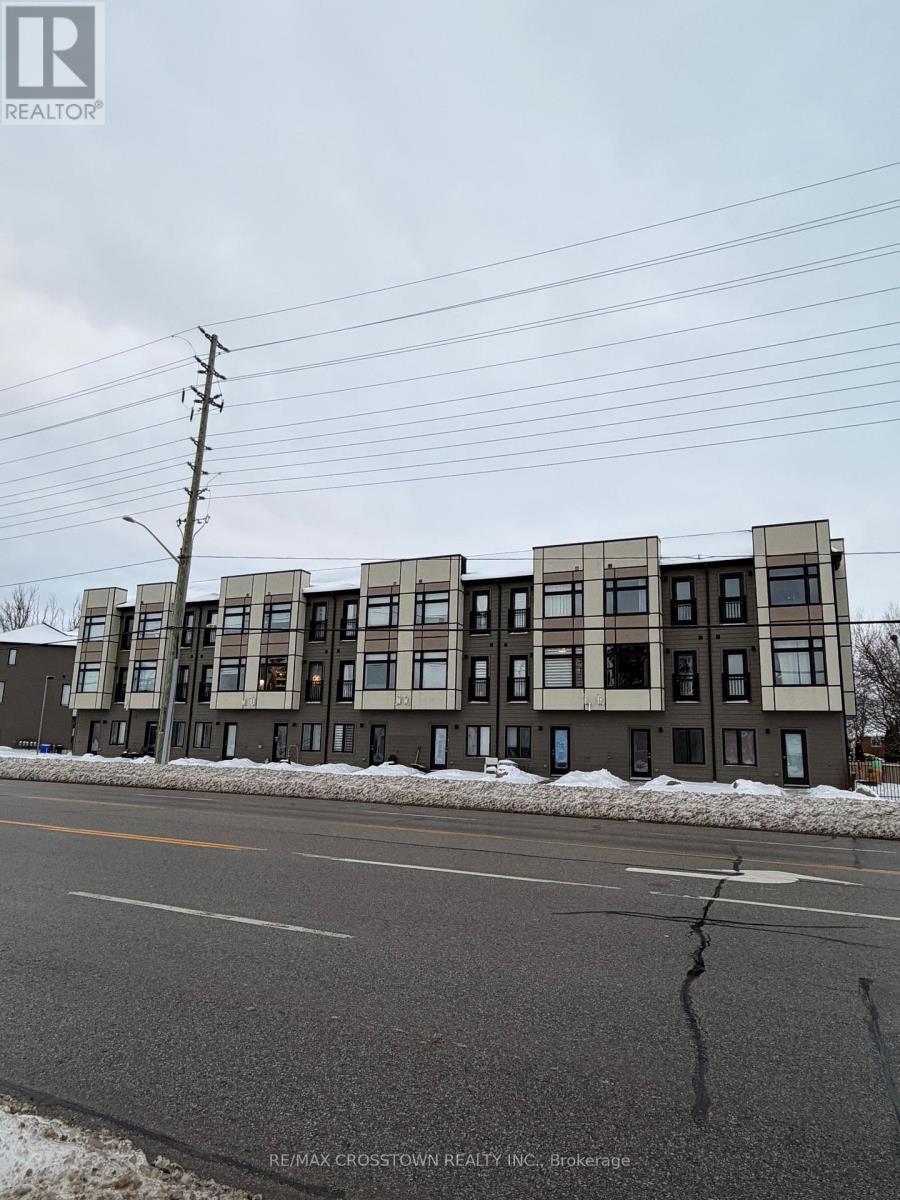 2 - 540 Essa Road, Barrie, ON - Outdoor