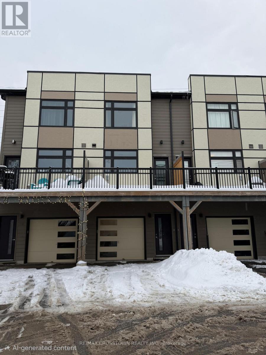 2 - 540 Essa Road, Barrie, ON - Outdoor With Balcony