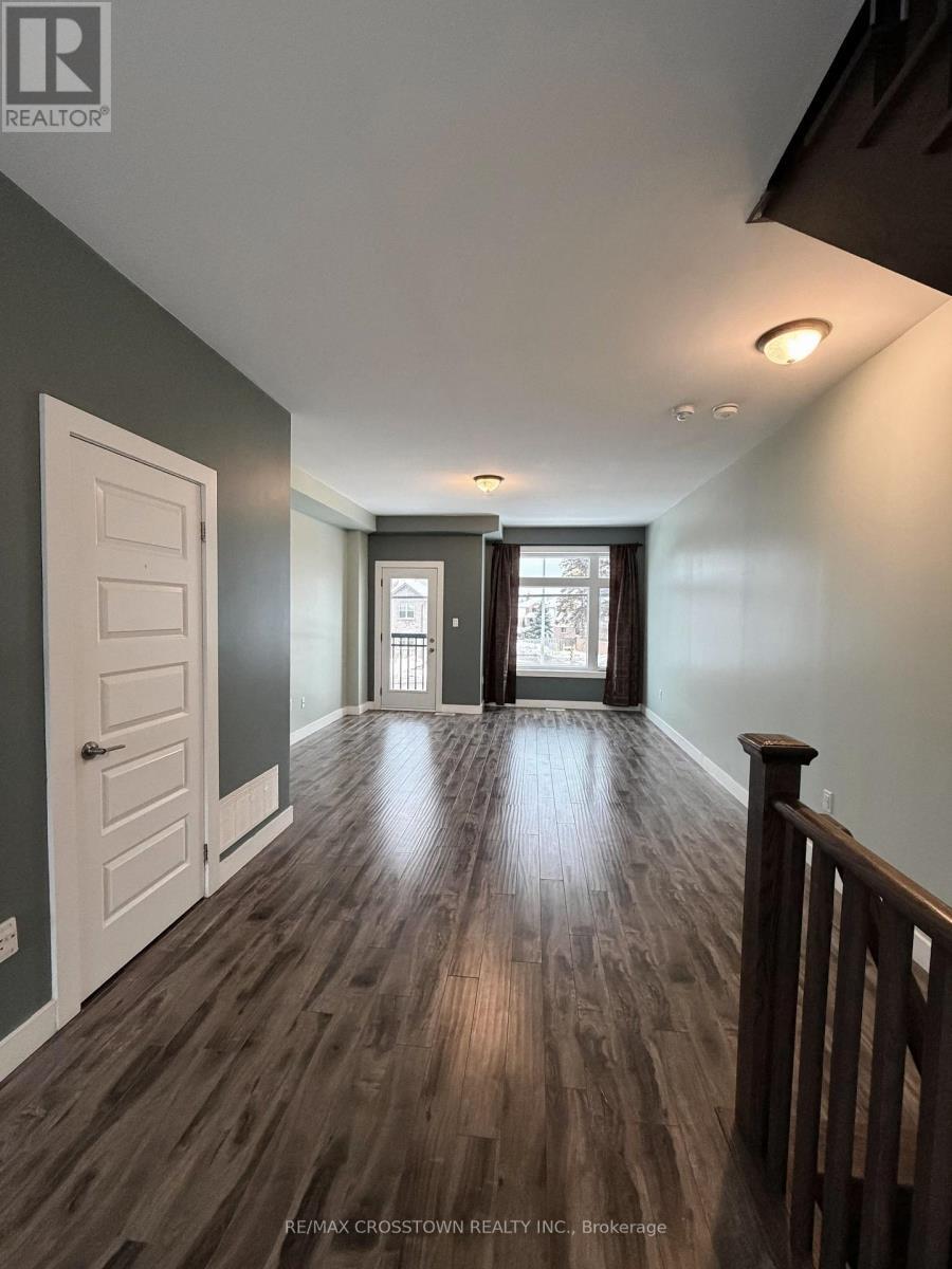 2 - 540 Essa Road, Barrie, ON - Indoor