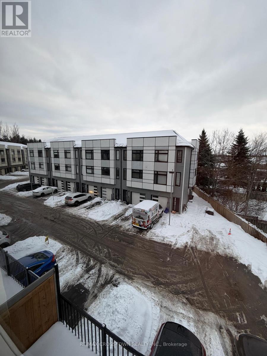 2 - 540 Essa Road, Barrie, ON - Outdoor