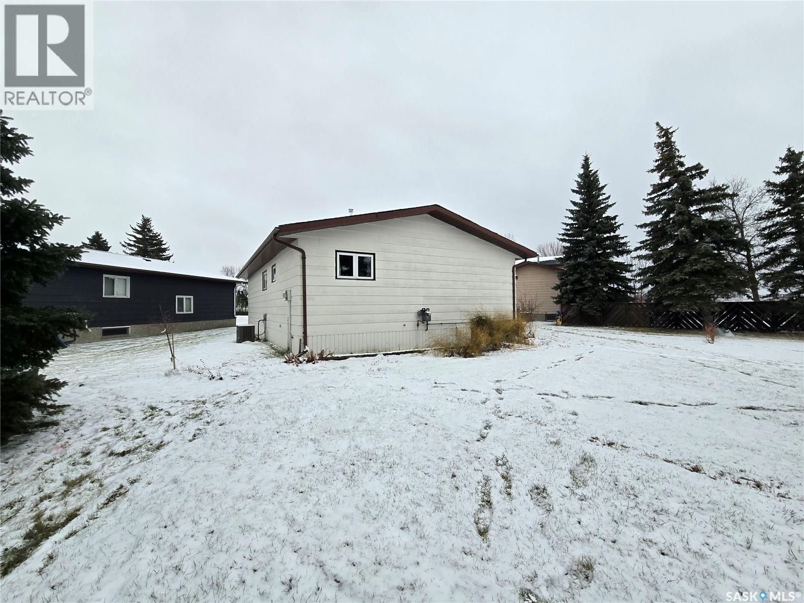106 Alexander Bay, Kipling, SK - Outdoor With Exterior
