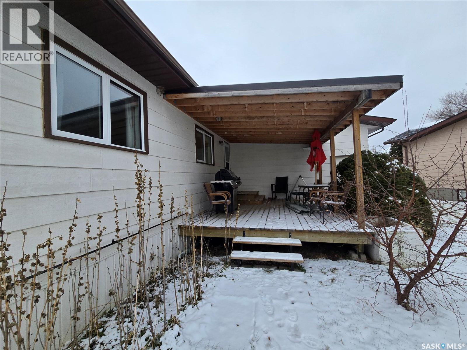 106 Alexander Bay, Kipling, SK - Outdoor With Deck Patio Veranda With Exterior