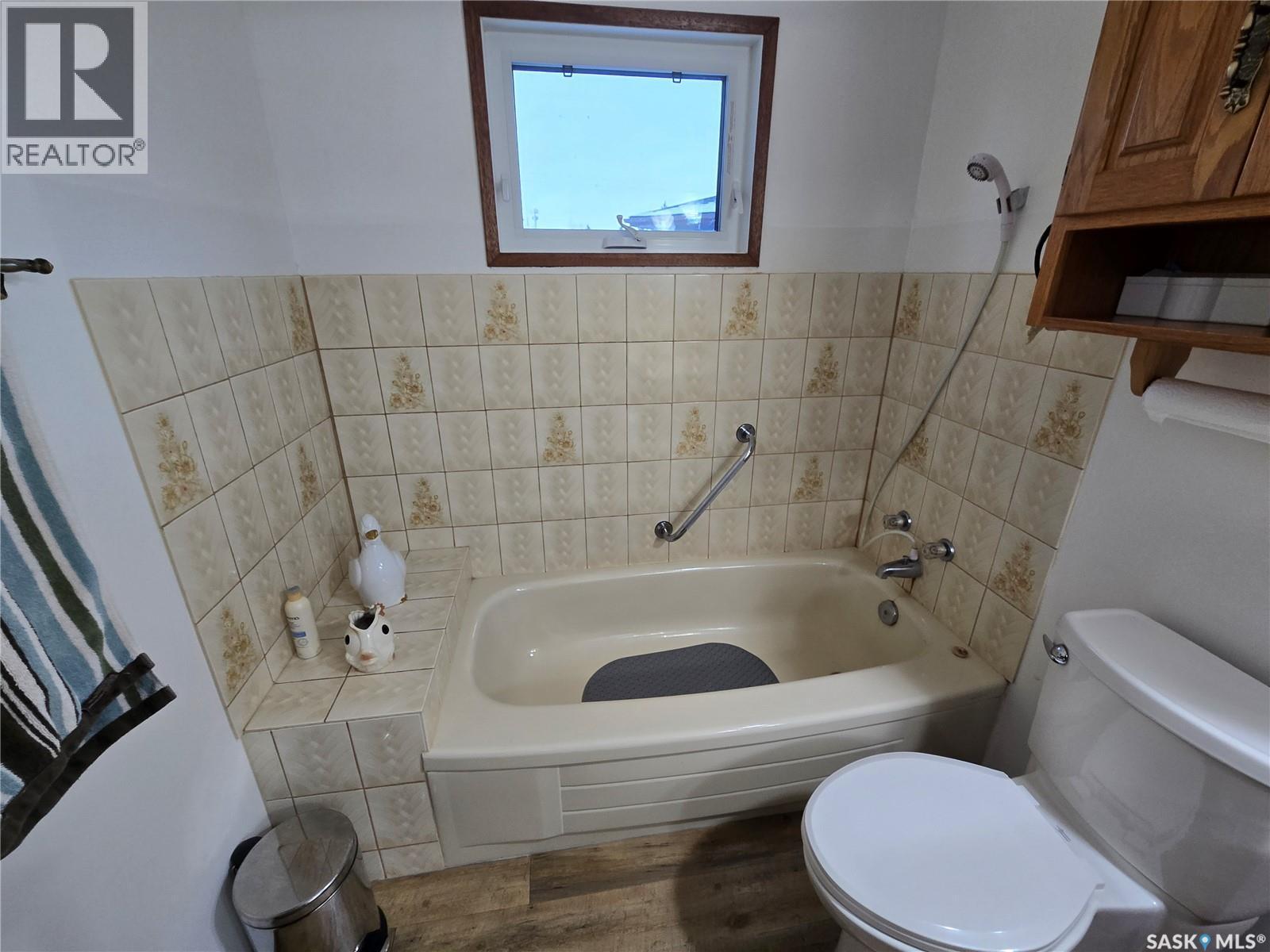 106 Alexander Bay, Kipling, SK - Indoor Photo Showing Bathroom