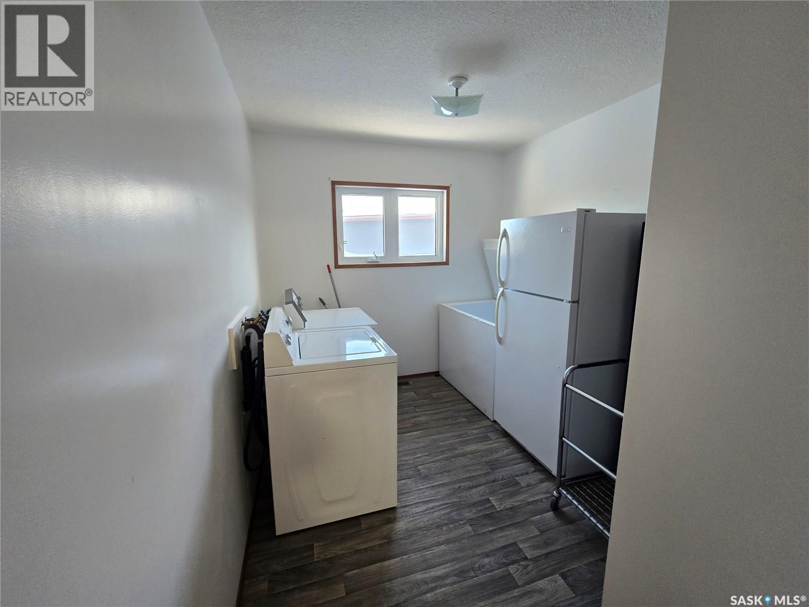 106 Alexander Bay, Kipling, SK - Indoor Photo Showing Laundry Room