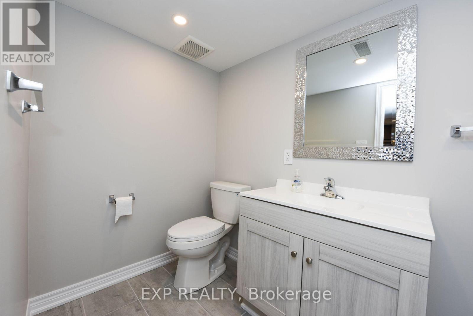 Bsmt Apt - 91 Whitfield Avenue, Toronto, ON - Indoor Photo Showing Bathroom
