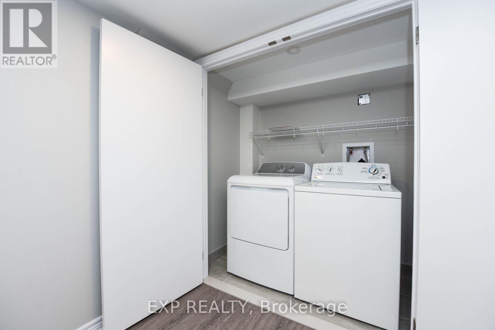 Bsmt Apt - 91 Whitfield Avenue, Toronto, ON - Indoor Photo Showing Laundry Room