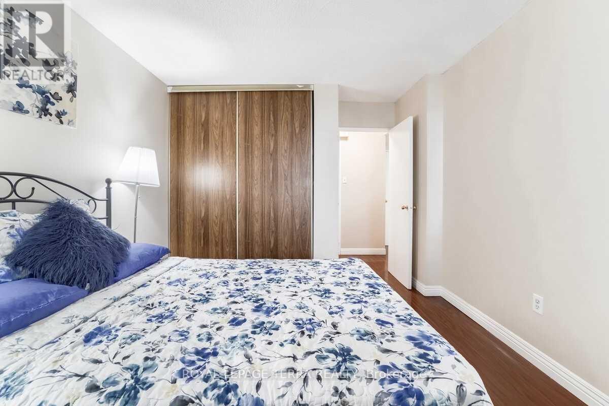 1207 - 4 Lisa Street, Brampton, ON - Indoor Photo Showing Bedroom