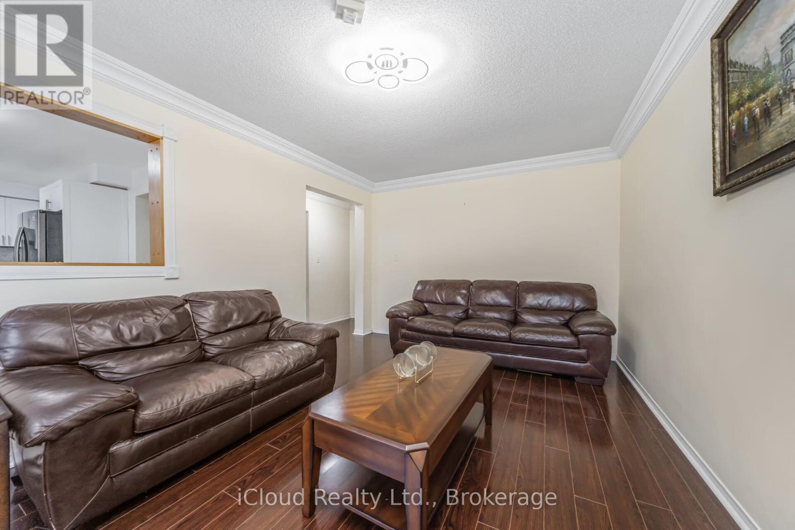 366 Marshall Crescent, Orangeville, ON - Indoor Photo Showing Living Room