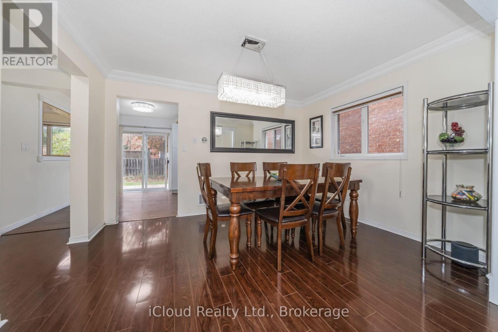 366 Marshall Crescent, Orangeville, ON - Indoor Photo Showing Dining Room