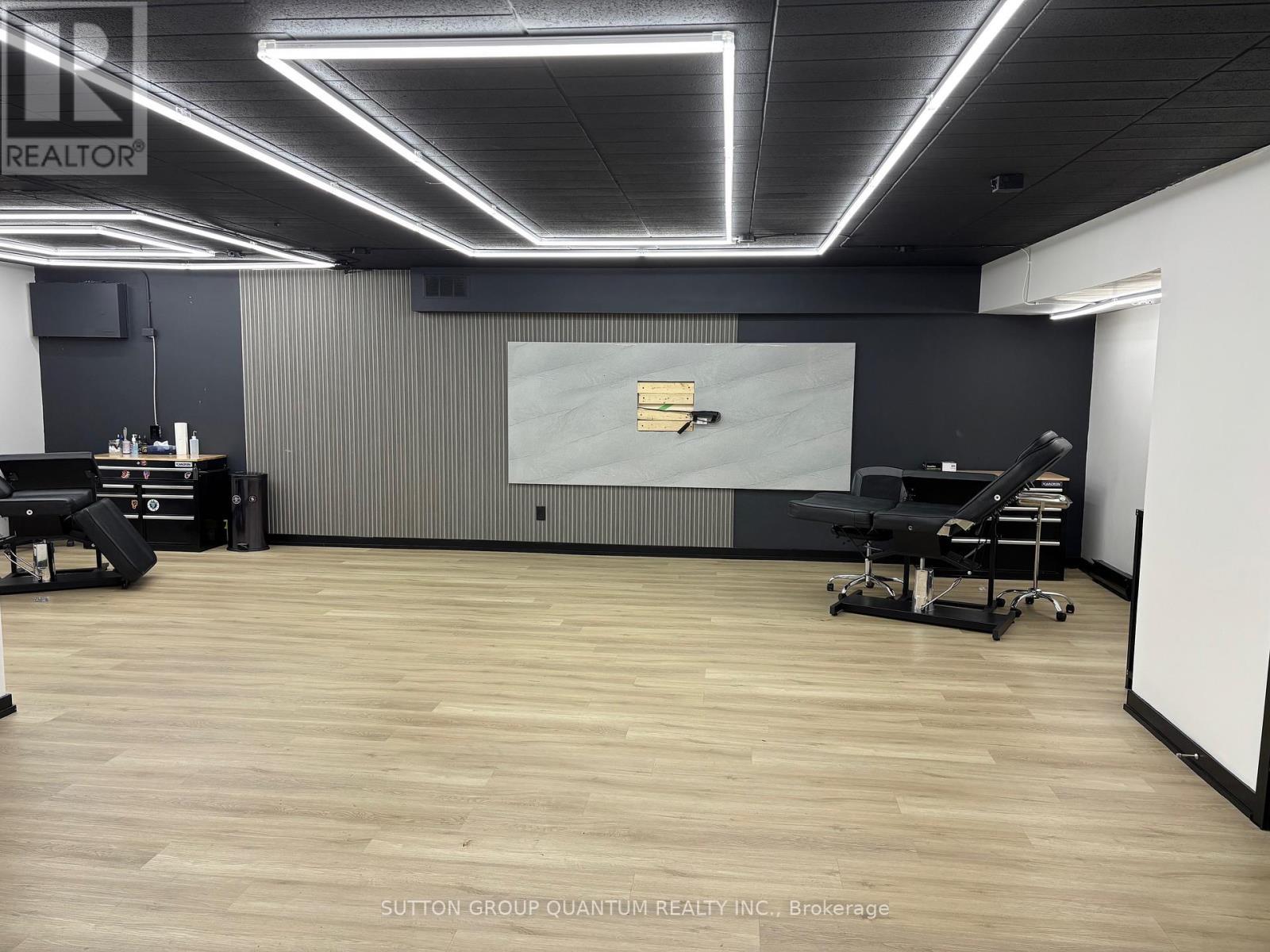 2 - 323 Church Street, Oakville, ON