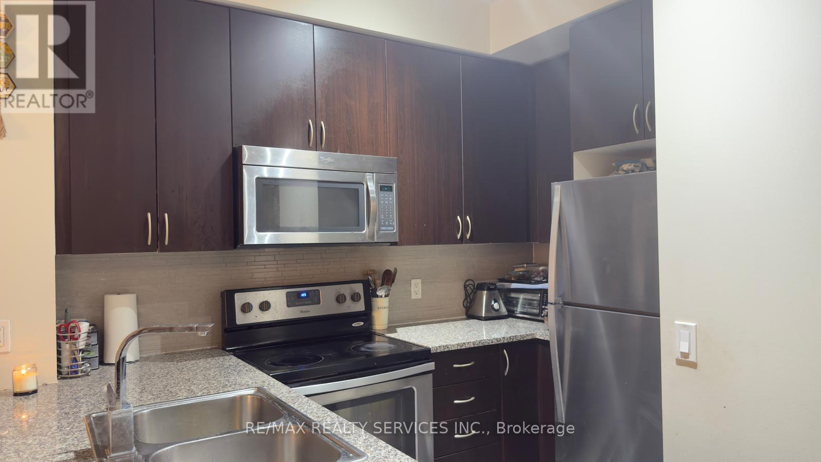 2108 - 339 Rathburn Road W, Mississauga, ON - Indoor Photo Showing Kitchen With Stainless Steel Kitchen With Double Sink With Upgraded Kitchen