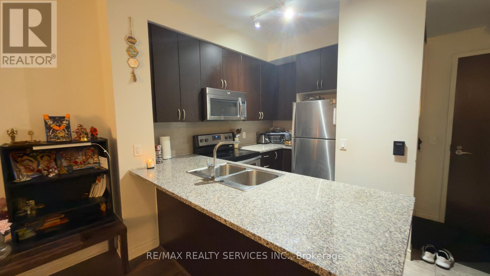 2108 - 339 Rathburn Road W, Mississauga, ON - Indoor Photo Showing Kitchen With Stainless Steel Kitchen With Double Sink With Upgraded Kitchen