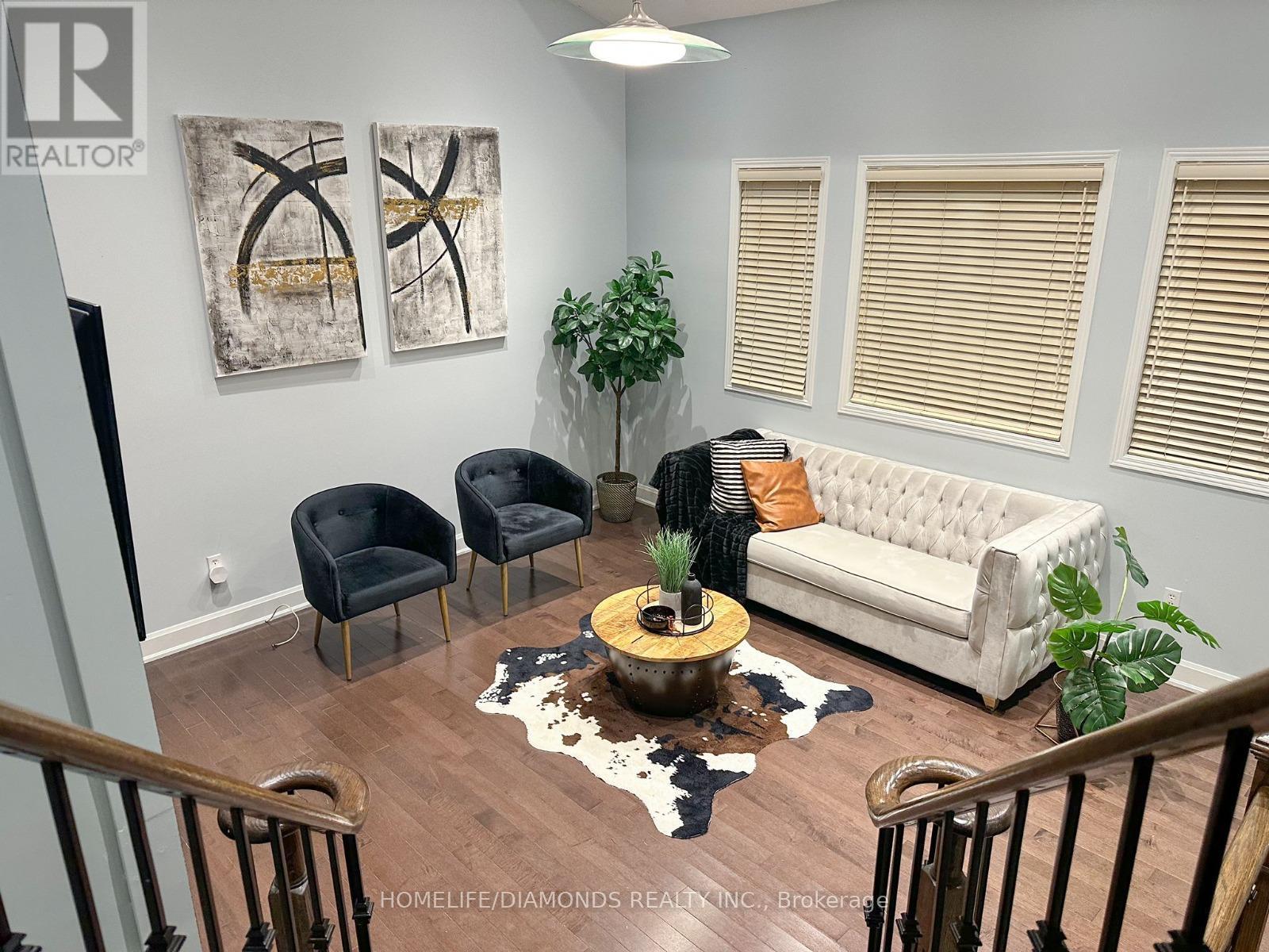 7 Clovercrest Drive, Brampton, ON - Indoor