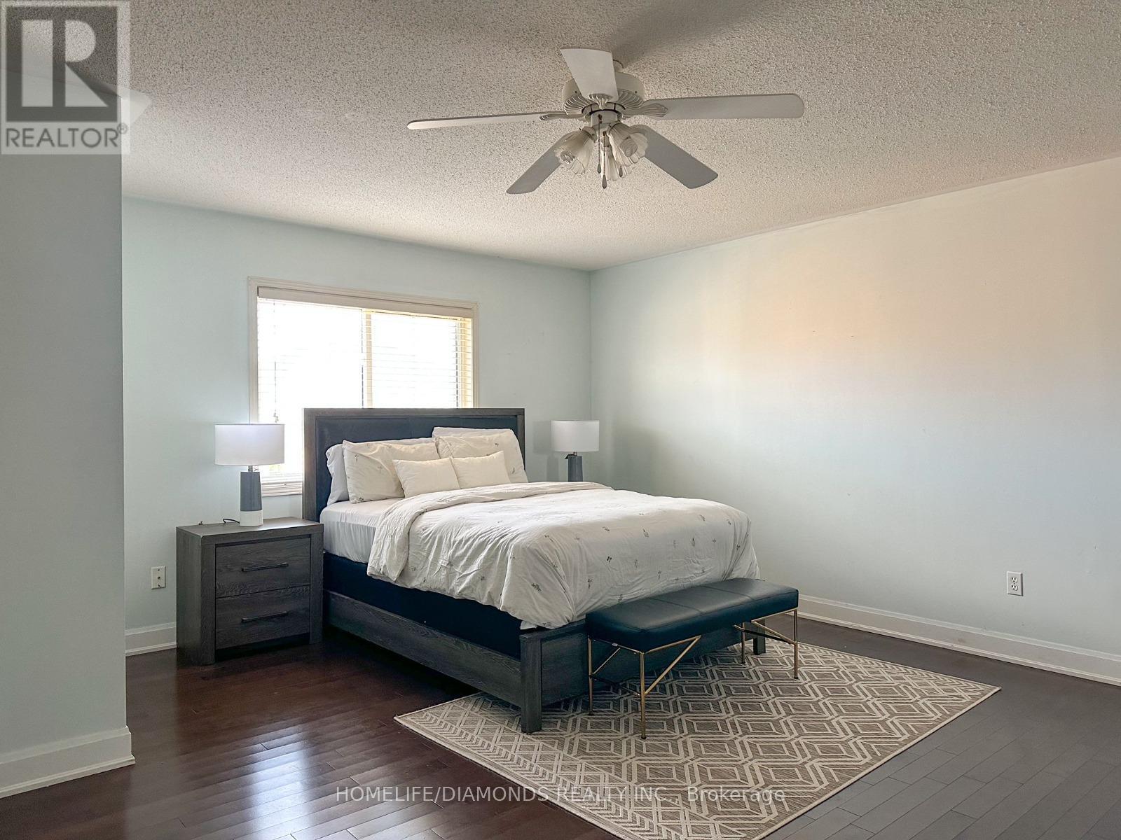 7 Clovercrest Drive, Brampton, ON - Indoor Photo Showing Bedroom