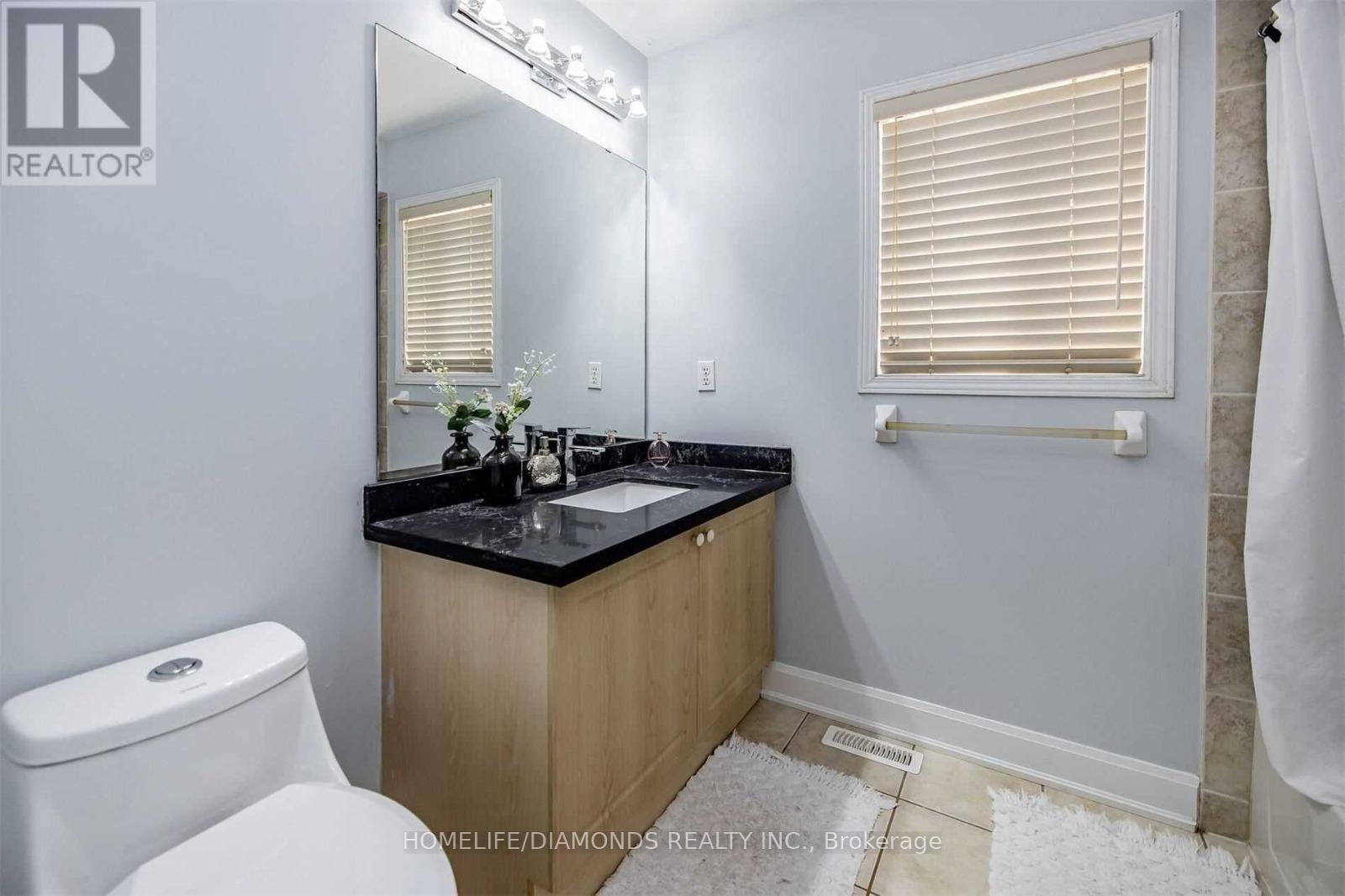7 Clovercrest Drive, Brampton, ON - Indoor Photo Showing Bathroom