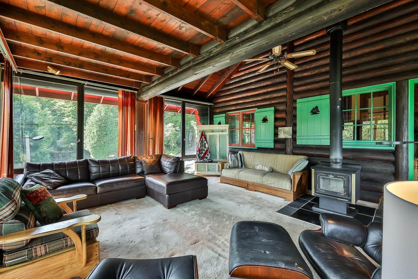 Family room - 477 Ch. Des Critiques, Montebello, QC - Indoor