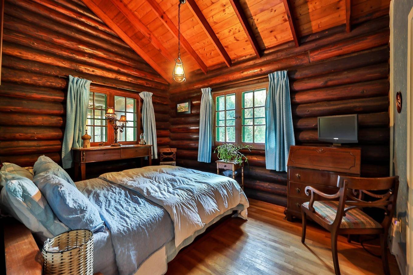 Primary bedroom - 477 Ch. Des Critiques, Montebello, QC - Indoor Photo Showing Bedroom