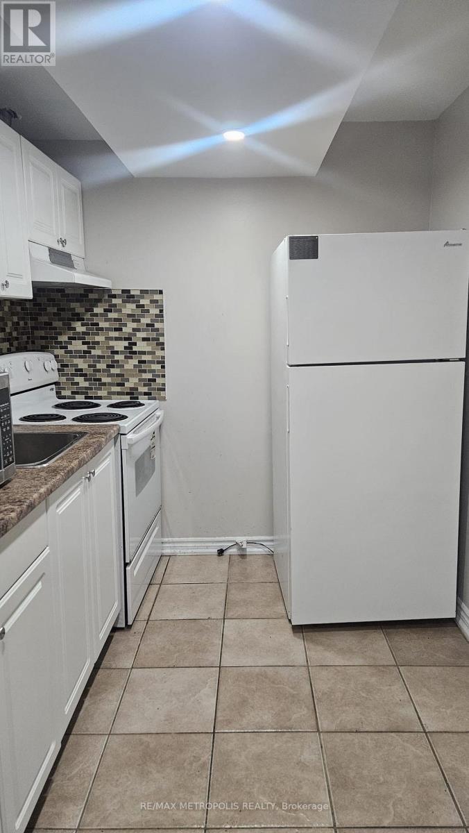 Basement - 54 Amethyst Circle, Brampton, ON - Indoor Photo Showing Kitchen