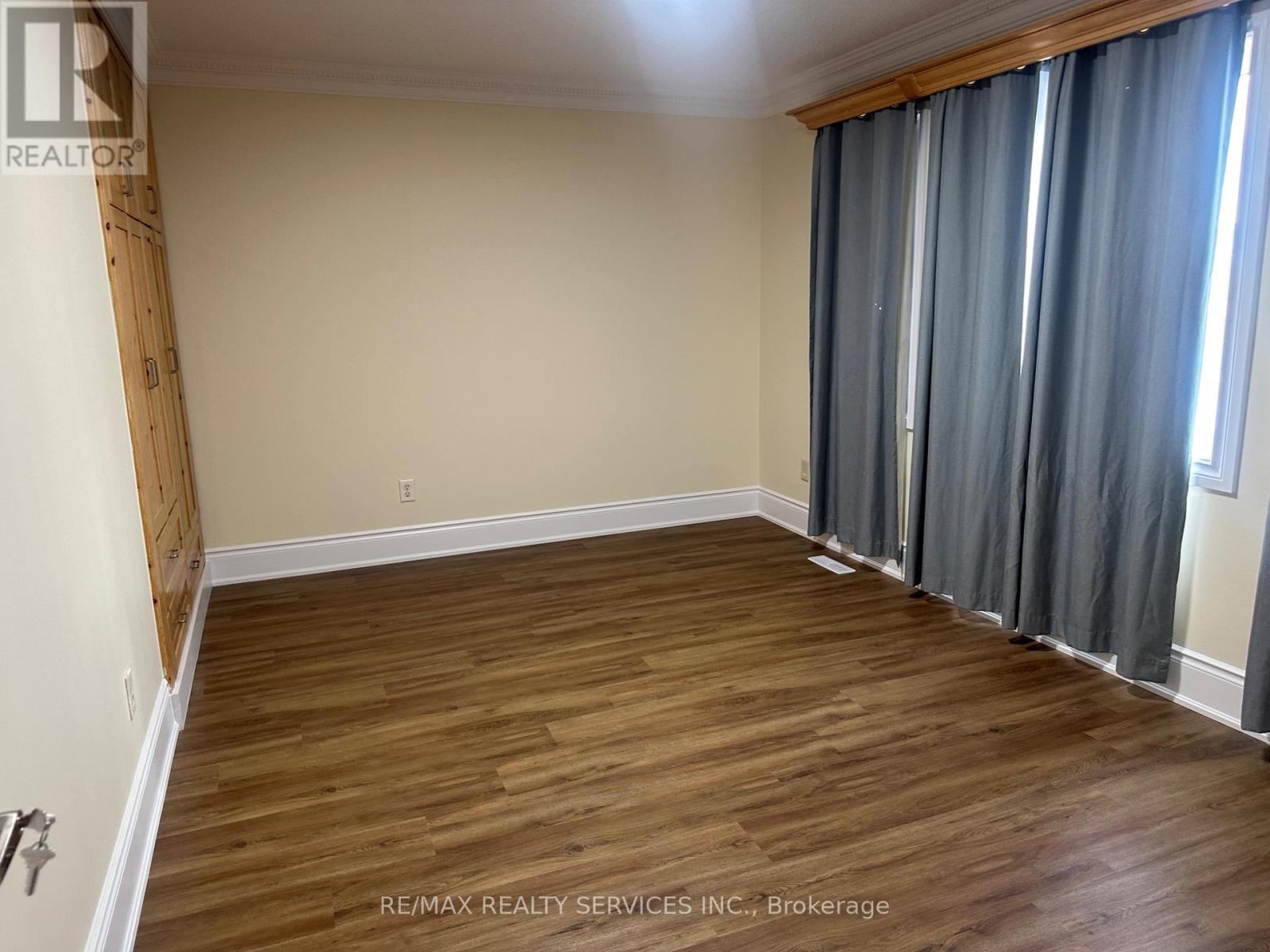80 Farthingale Crescent, Brampton, ON - Indoor Photo Showing Other Room