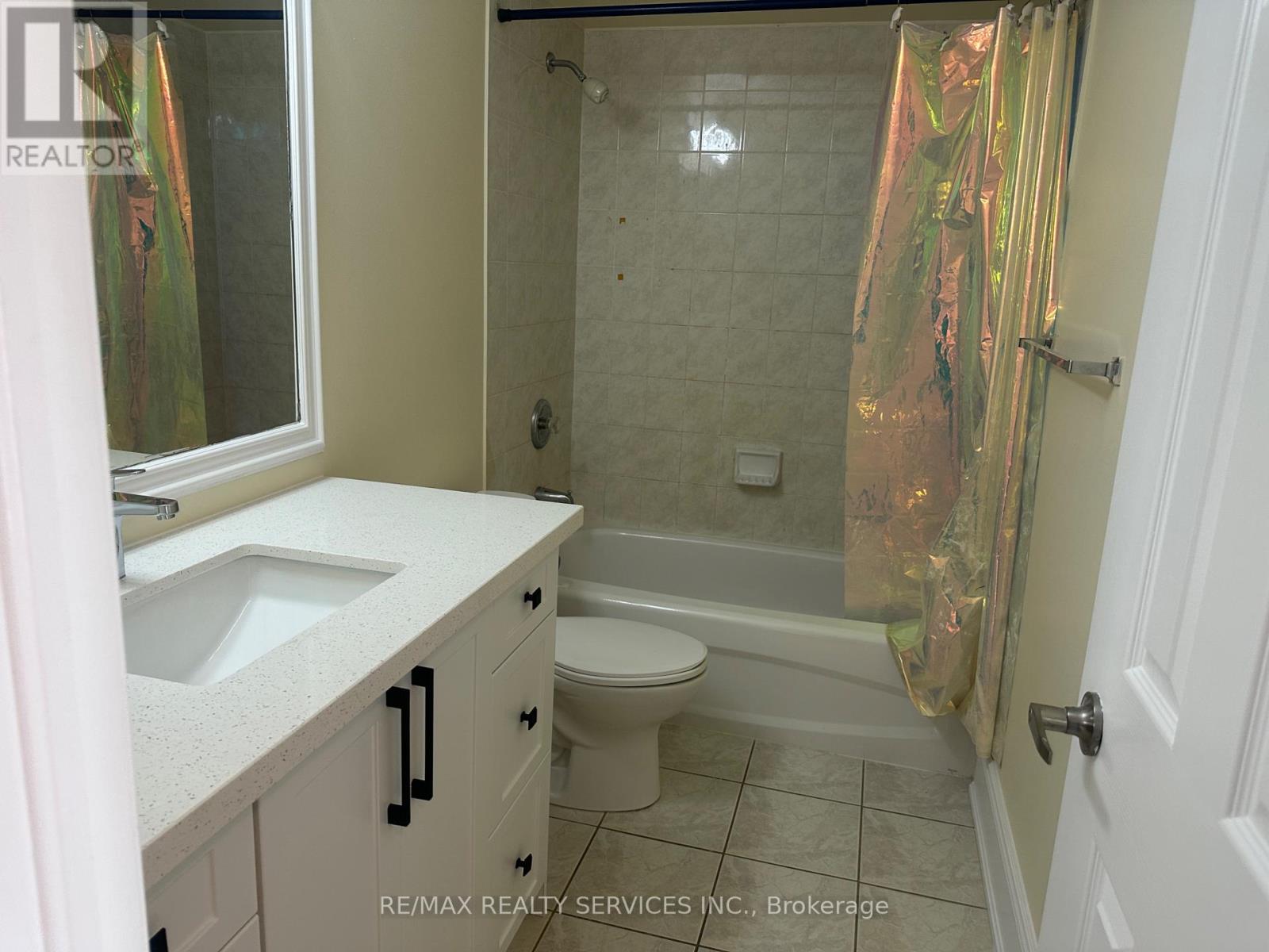 80 Farthingale Crescent, Brampton, ON - Indoor Photo Showing Bathroom