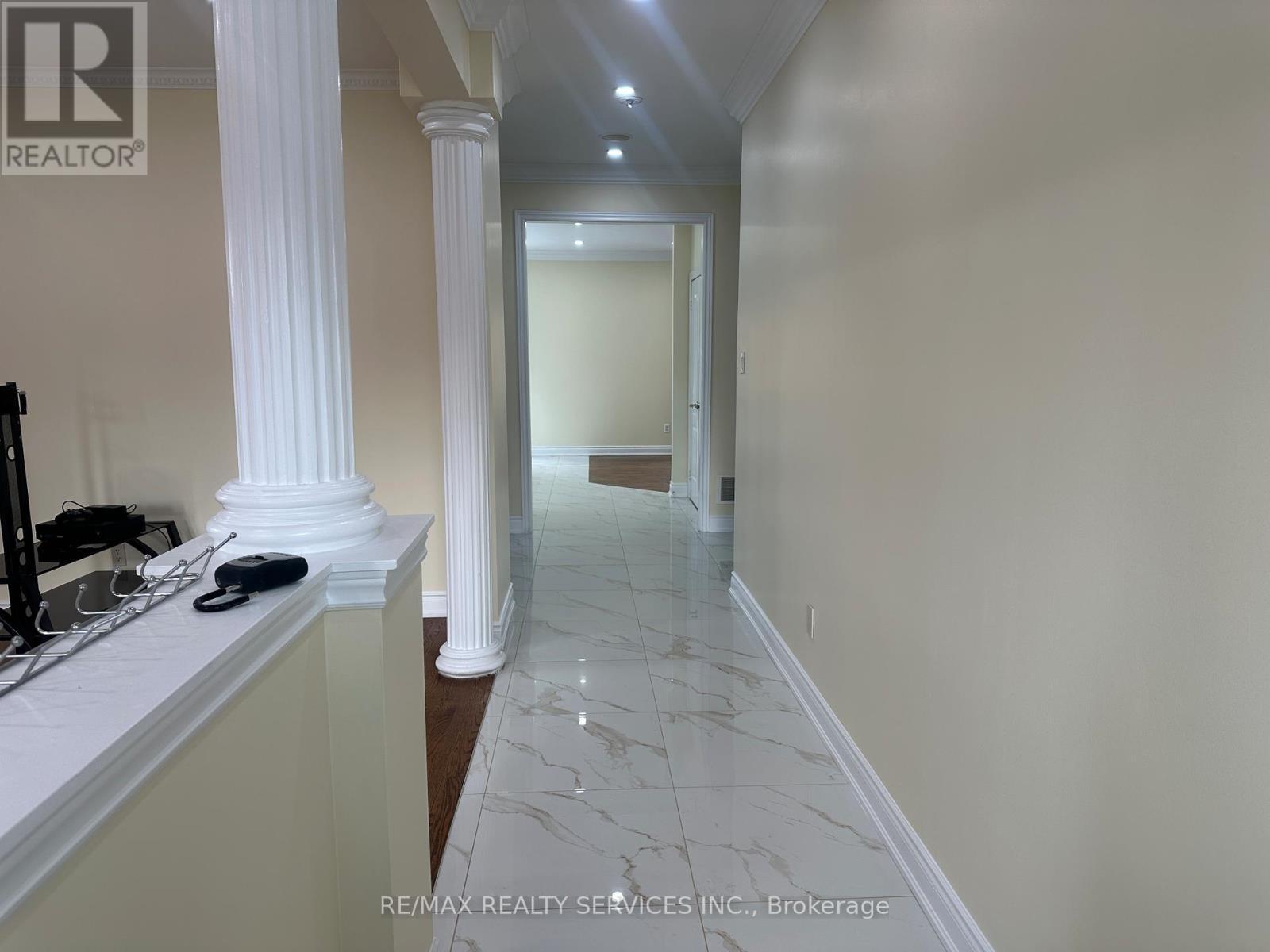 80 Farthingale Crescent, Brampton, ON - Indoor Photo Showing Other Room