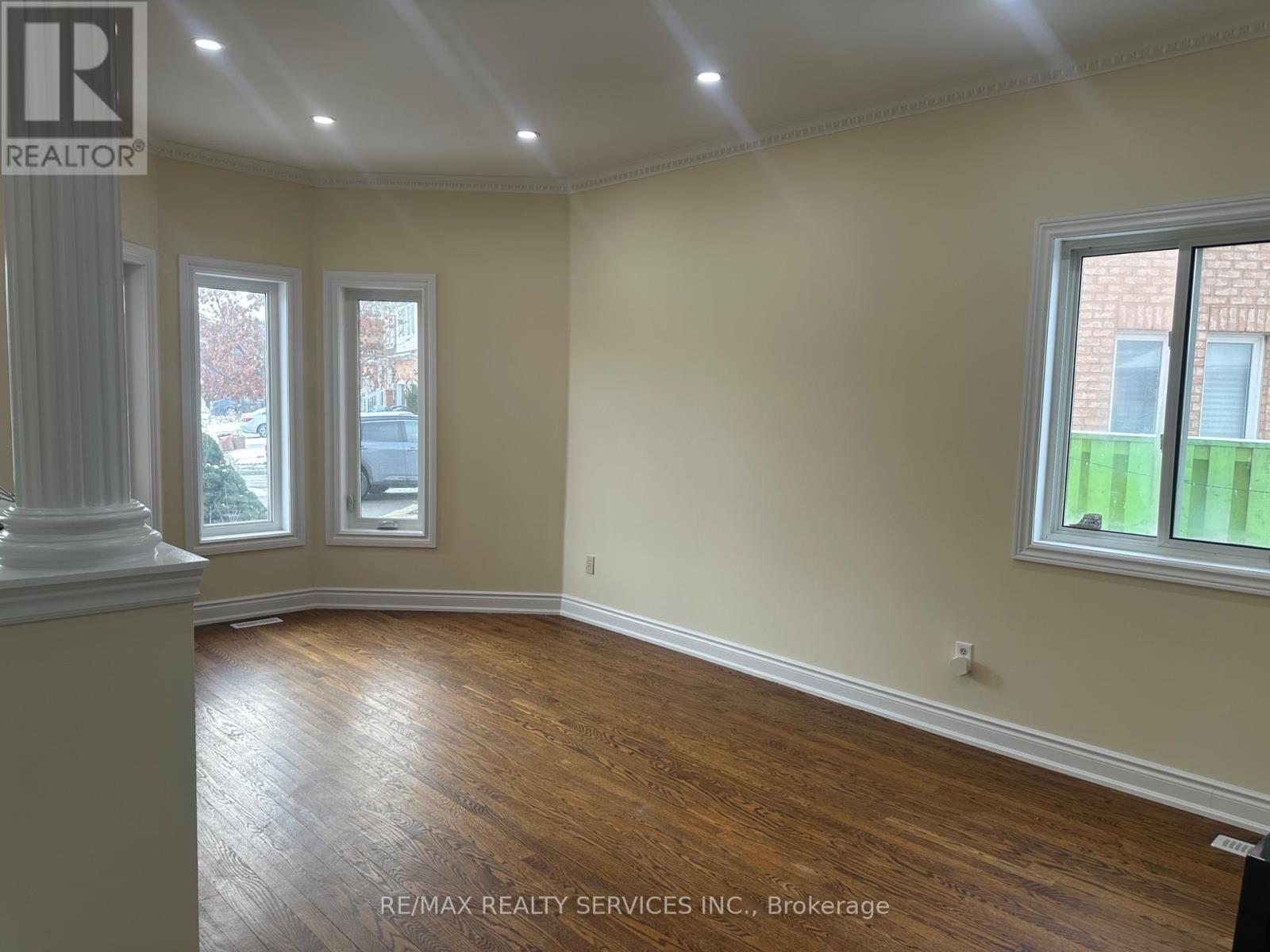 80 Farthingale Crescent, Brampton, ON - Indoor Photo Showing Other Room