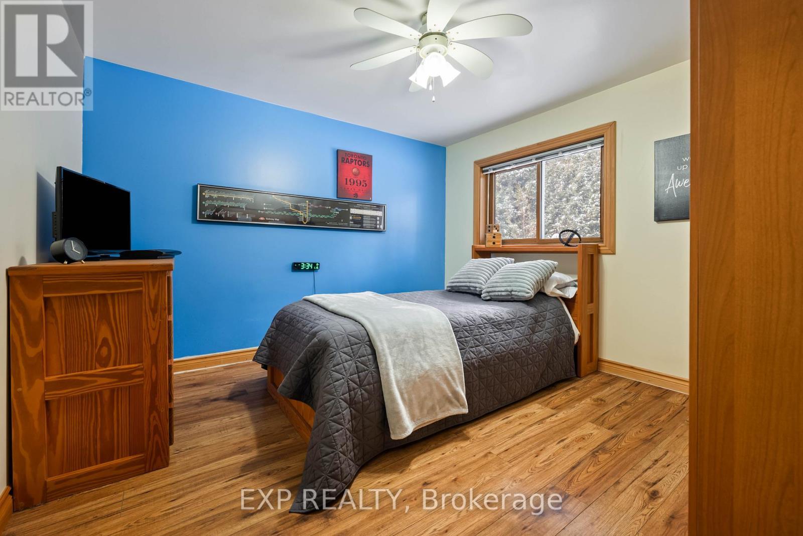213037 10Th Line, Amaranth, ON - Indoor Photo Showing Bedroom