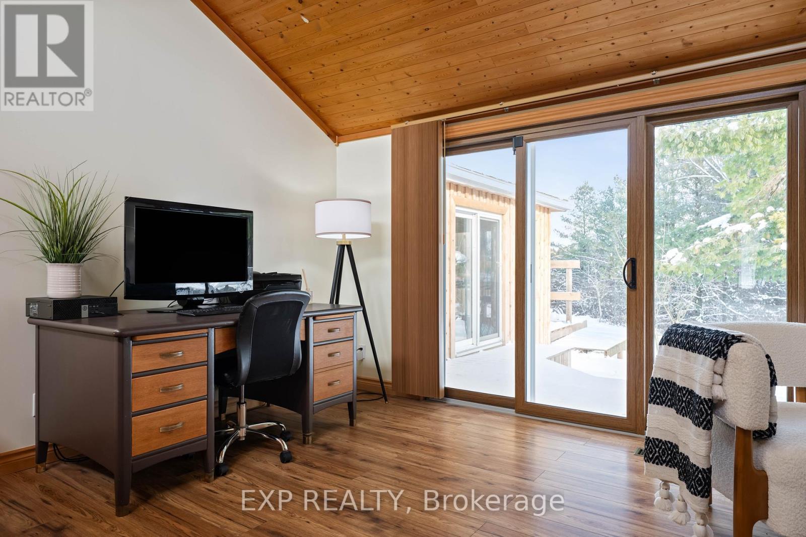 213037 10Th Line, Amaranth, ON - Indoor