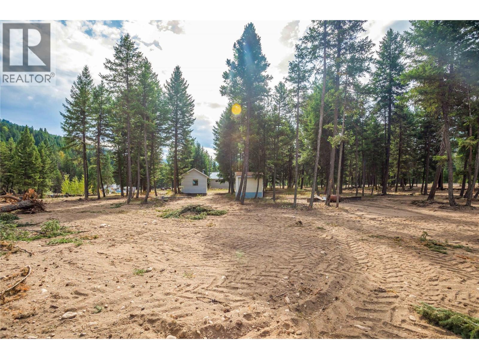 10 Boulder Road, Beaverdell, BC