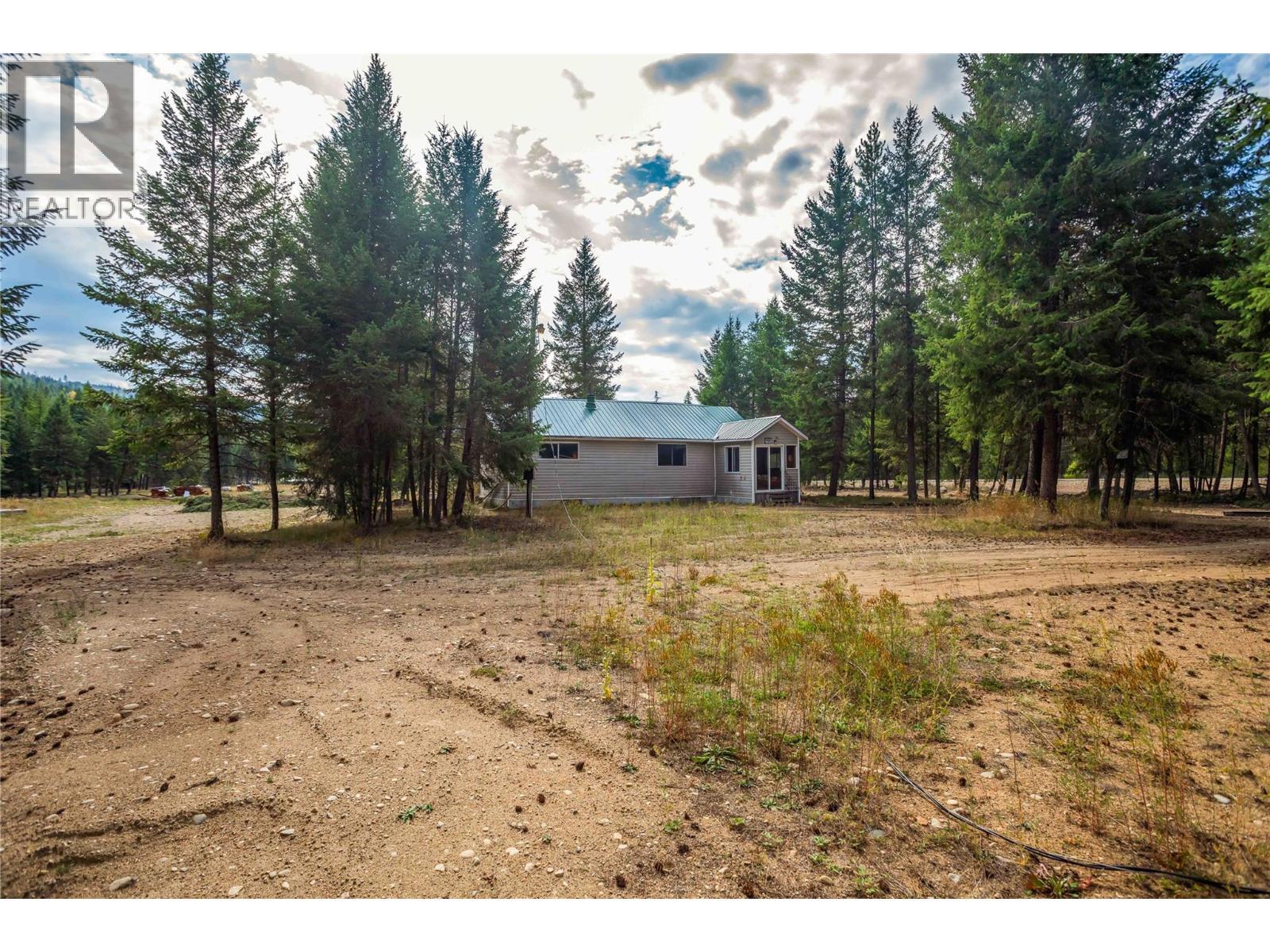 10 Boulder Road, Beaverdell, BC