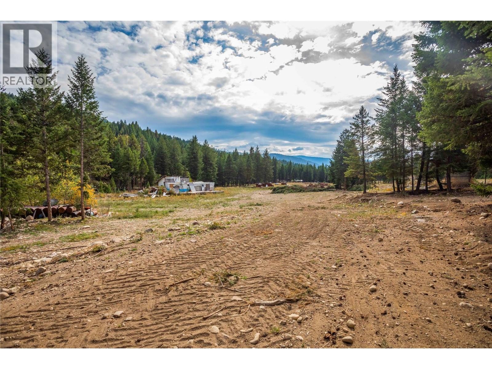 10 Boulder Road, Beaverdell, BC