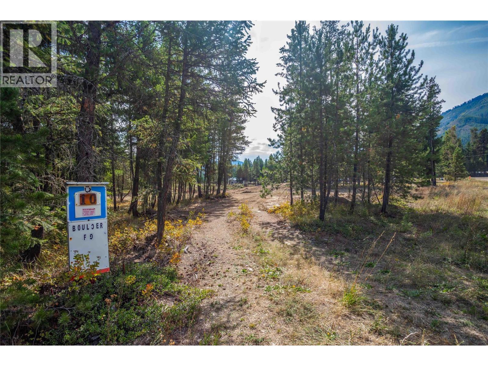 10 Boulder Road, Beaverdell, BC