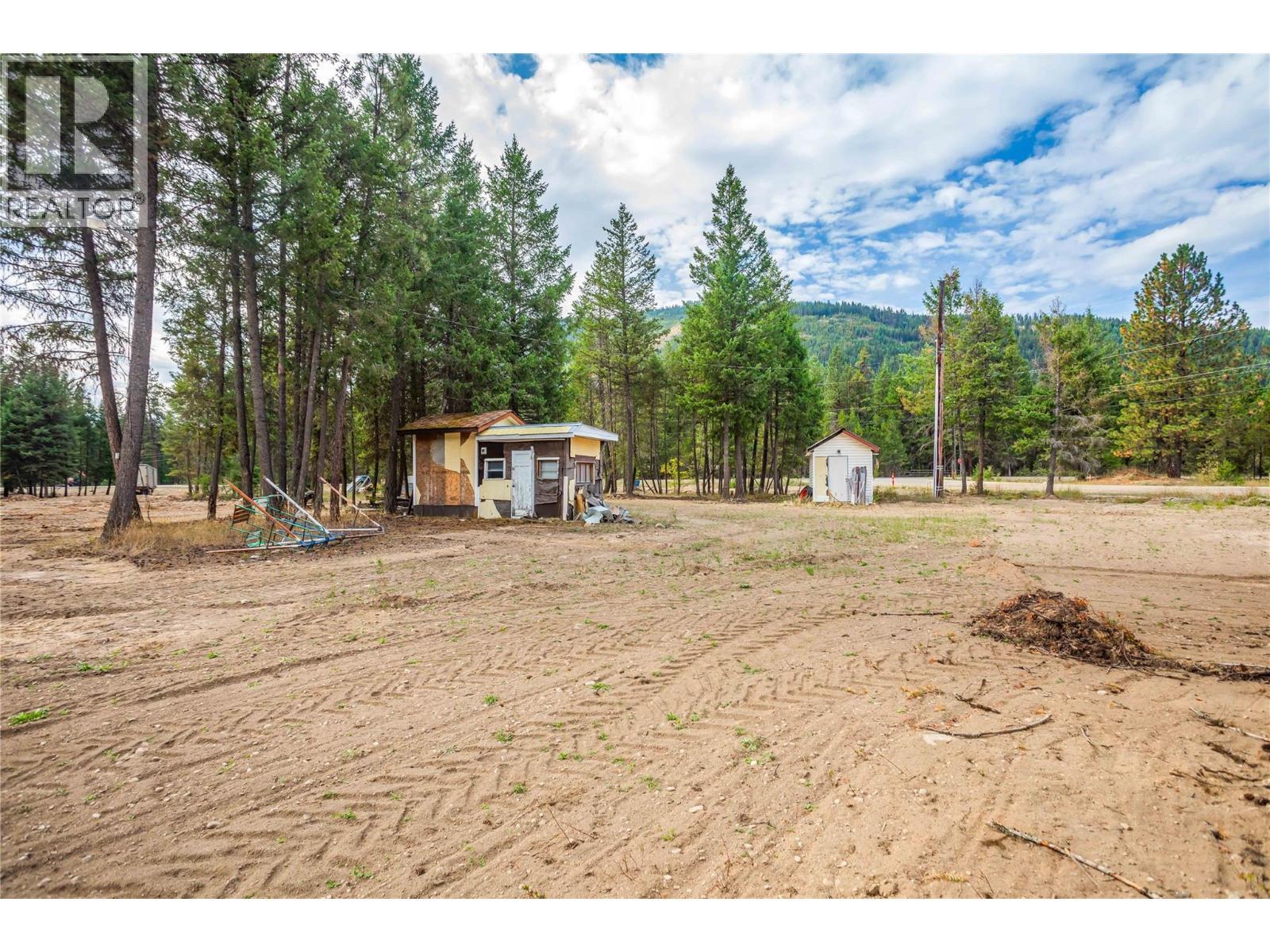 10 Boulder Road, Beaverdell, BC