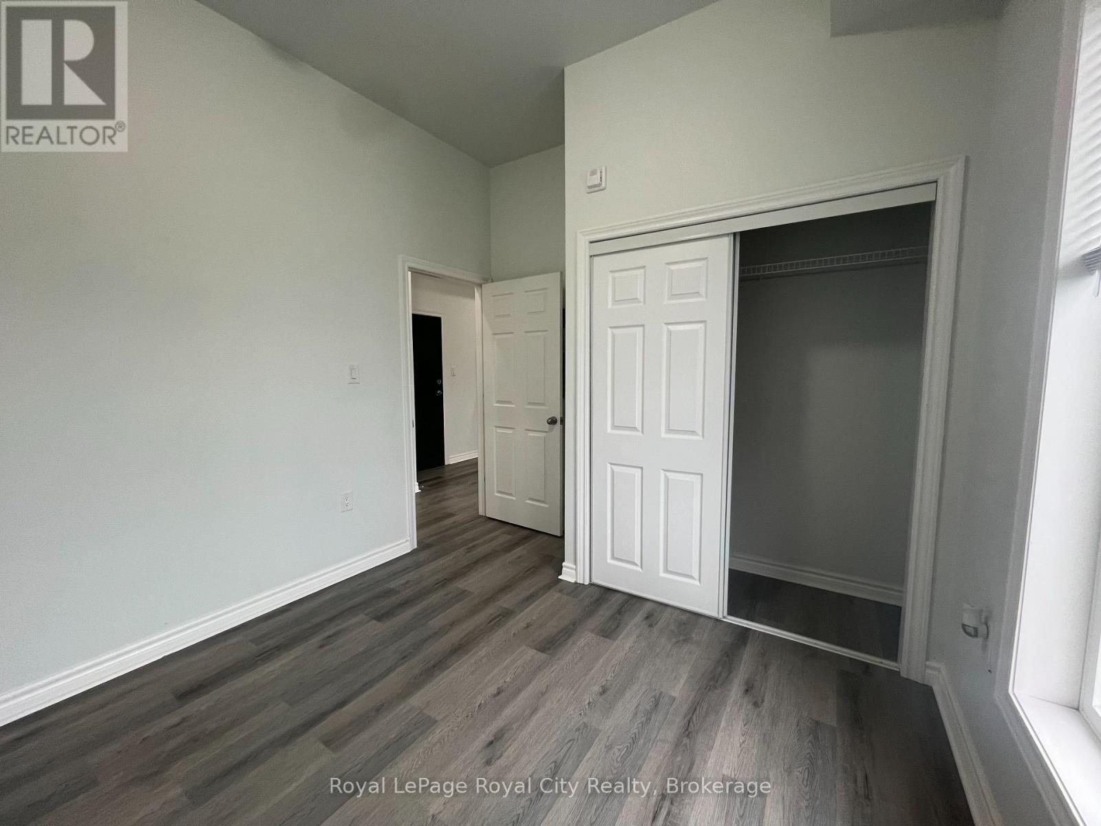 304 - 71 Victoria Street, Centre Wellington (Elora/Salem), ON - Indoor Photo Showing Other Room