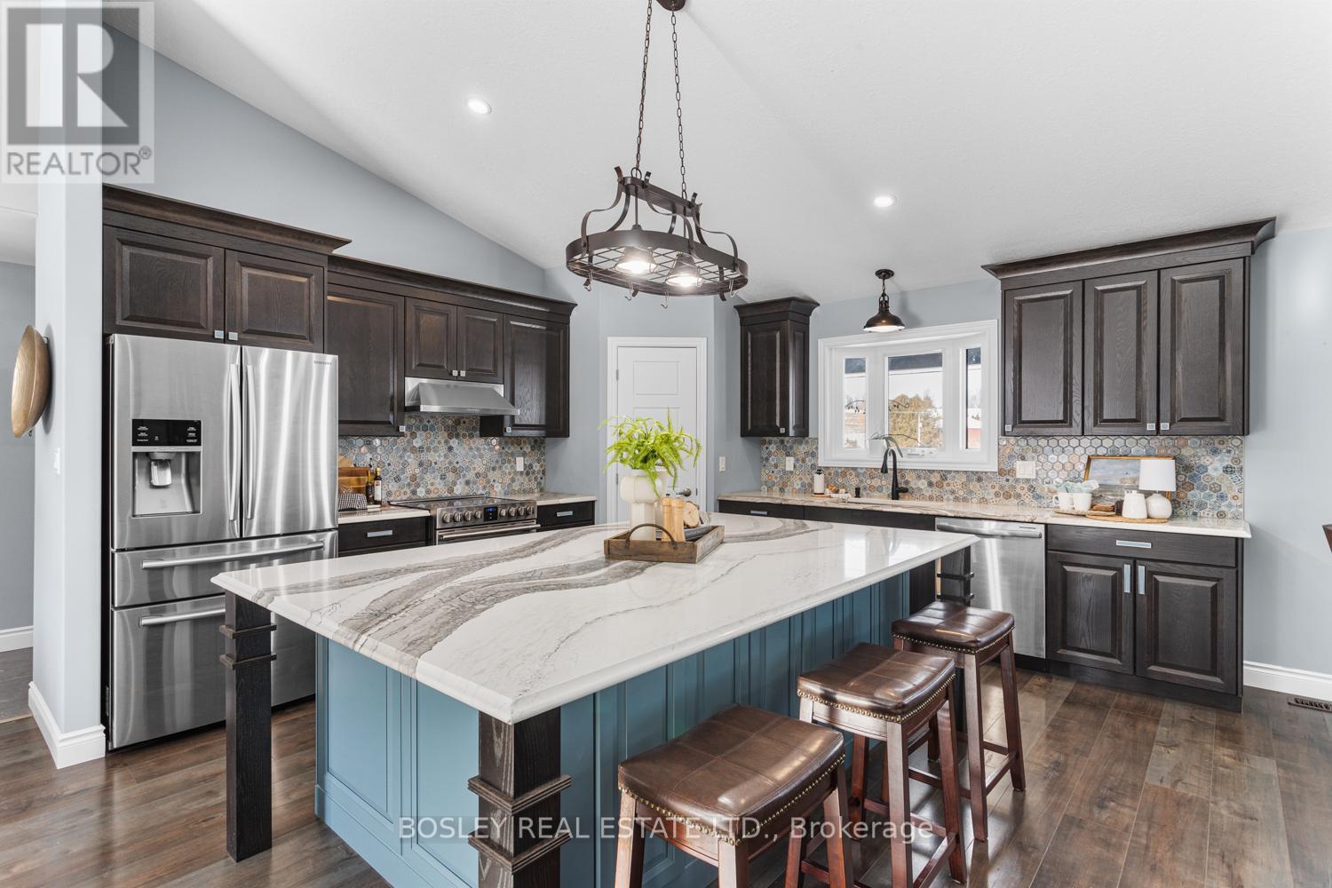 725 Concession 3 Road W, Trent Hills, ON - Indoor Photo Showing Kitchen With Upgraded Kitchen