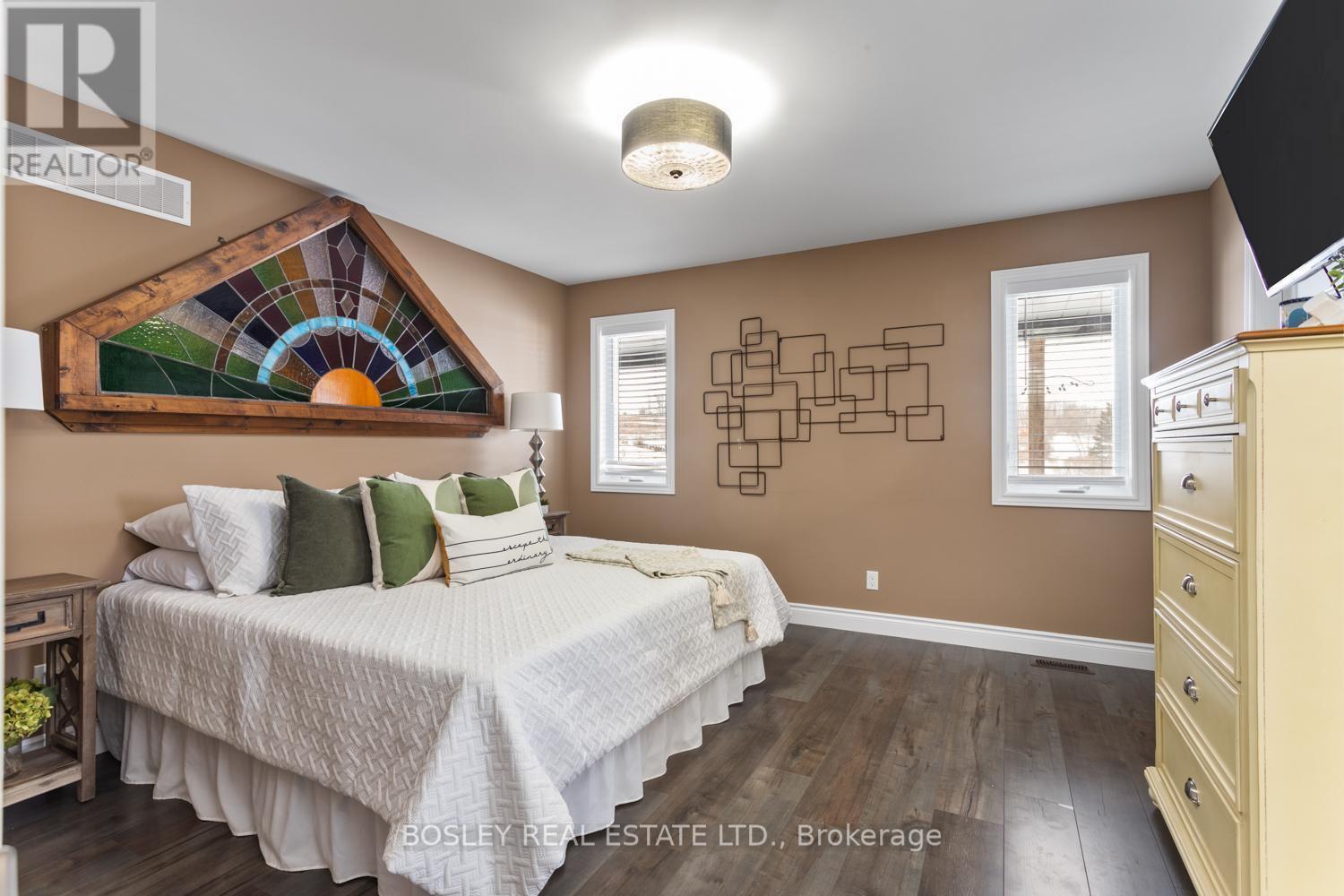 725 Concession 3 Road W, Trent Hills, ON - Indoor Photo Showing Bedroom