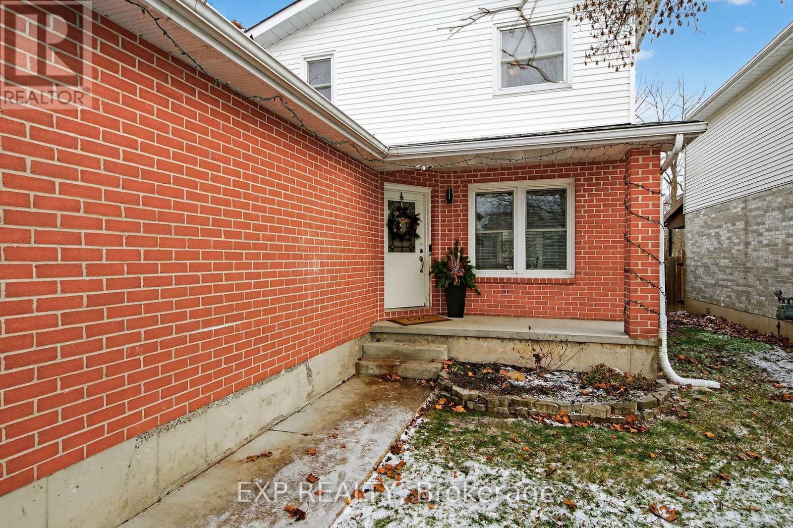 373 Ginger Street, Greater Napanee (Greater Napanee), ON - Outdoor With Exterior