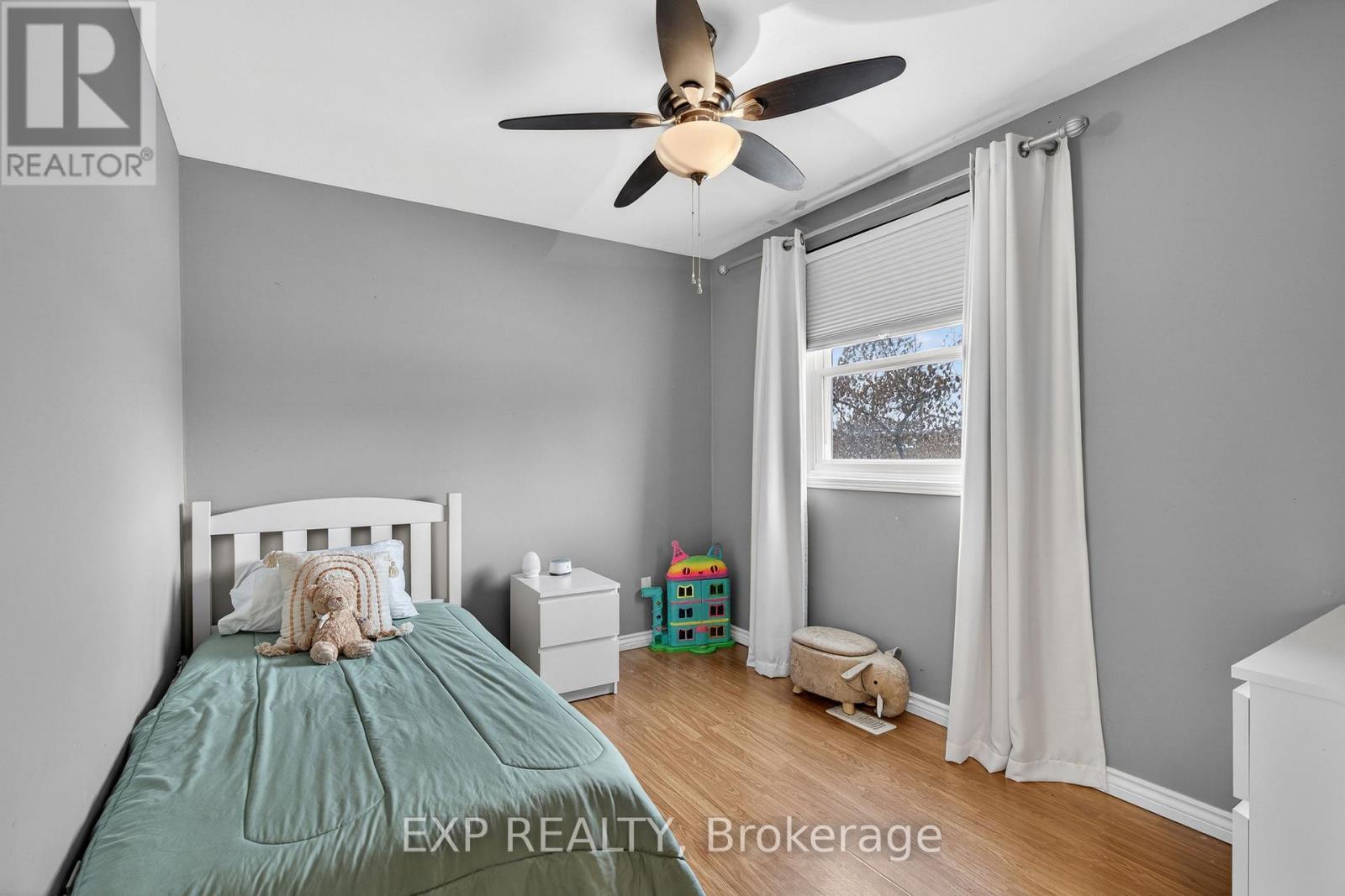 373 Ginger Street, Greater Napanee (Greater Napanee), ON - Indoor Photo Showing Bedroom