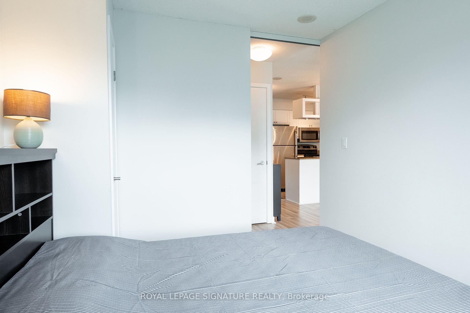 3011-81 Navy Wharf Court, Toronto, ON - Indoor Photo Showing Bedroom